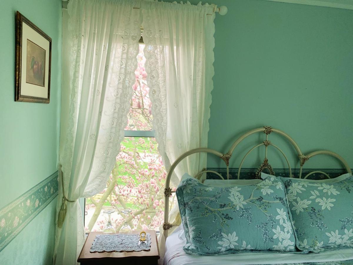 Strathaird Bed And Breakfast Niagara Falls Exteriör bild